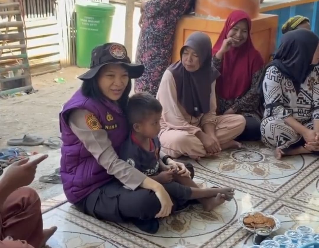 Dua Hari Menemani Warga Manggarai Barat, Tim Trauma Healing Polda Jateng Bantu Pulihkan Kekuatan Psikologis Warga Terdampar Gempa